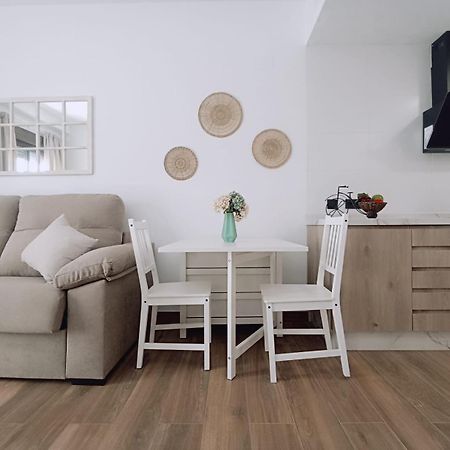 Apartamento Nuevo Centrico Con Aparcamiento Privado Incluido Alcalá de Guadaira Kültér fotó