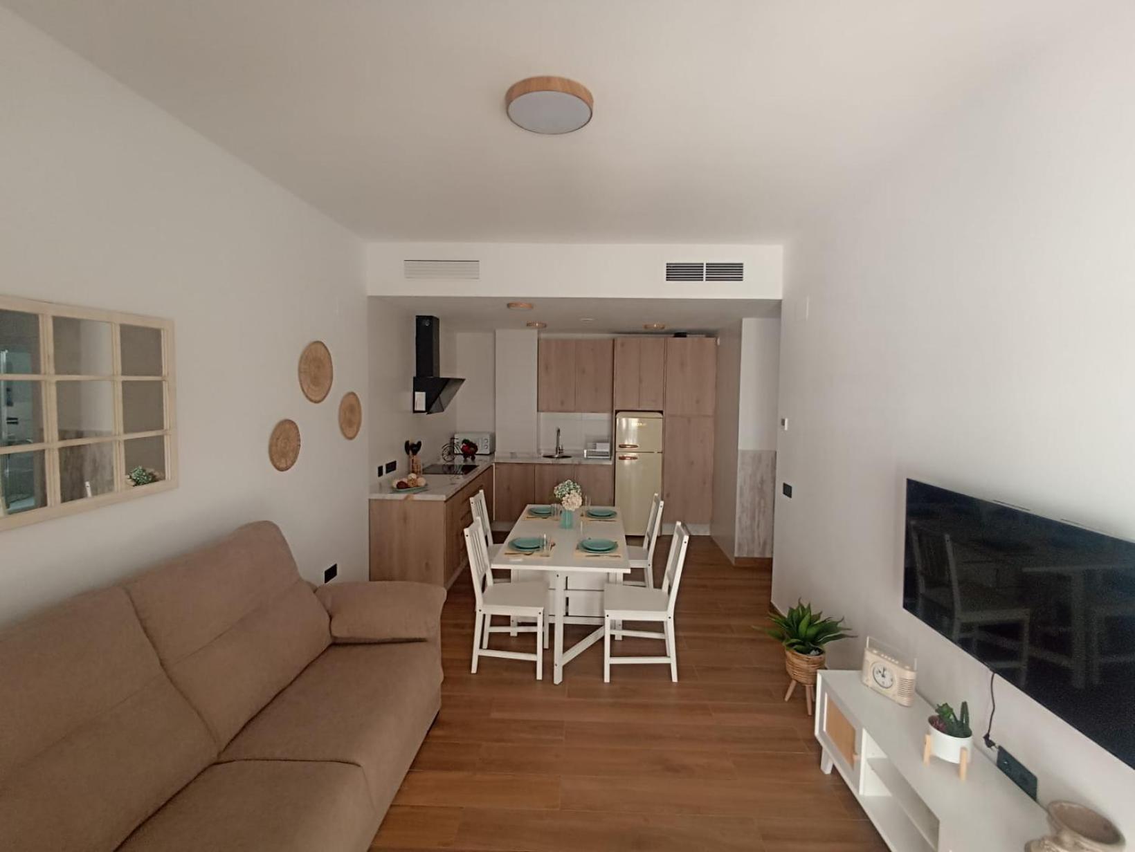 Apartamento Nuevo Centrico Con Aparcamiento Privado Incluido Alcalá de Guadaira Kültér fotó
